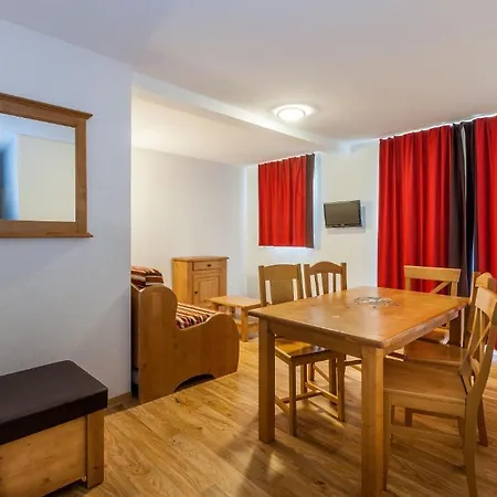 Hotel apartamentowy Les Cimes Du Val D'allos 3*