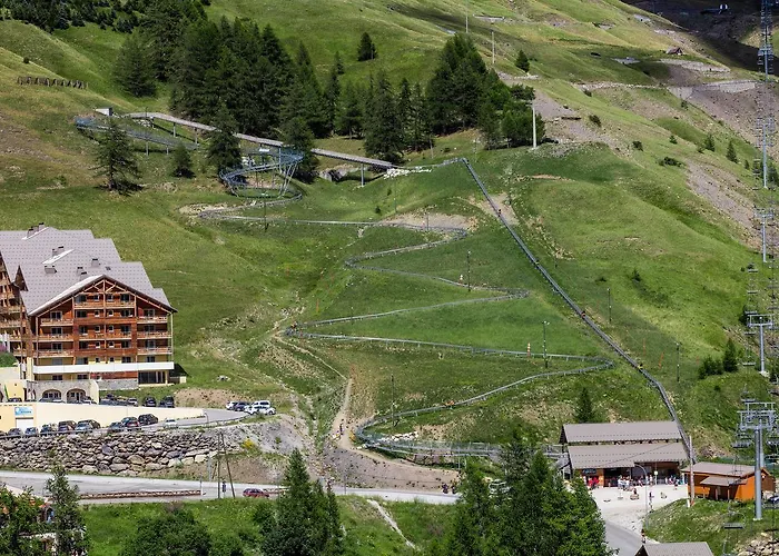 Les Cimes Du Val D'allos Aparthotel