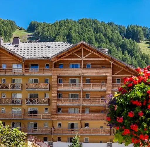 Les Cimes Du Val D'allos Aparthotel